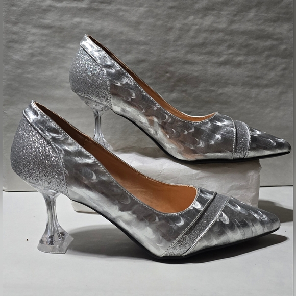 Brand New Womens Silver Sparkly Clear Heel, Pointed Toe Pumps Size (41) 10M - Picture 7 of 8